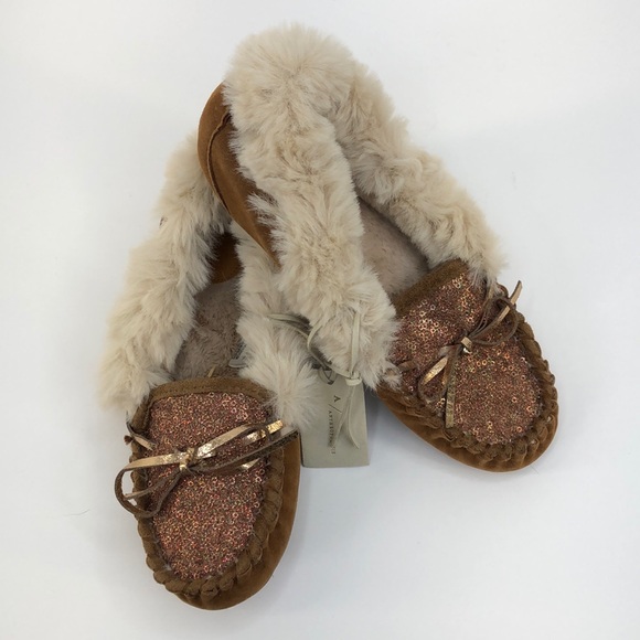 Anthropologie Far Away From Close Moccasin Slipper - Picture 2 of 13